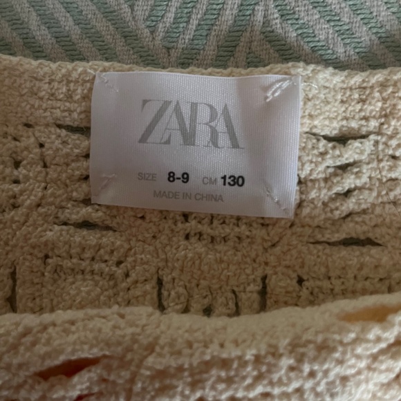 Never Worn Zara crochet flowers Top for Girls - Picture 2 of 2